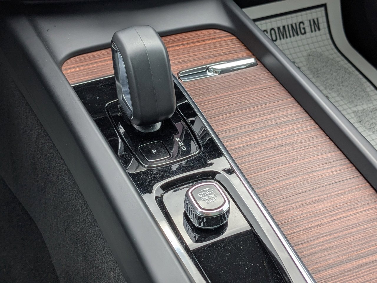 Used 2024 Volvo XC60 B5 Plus image 22