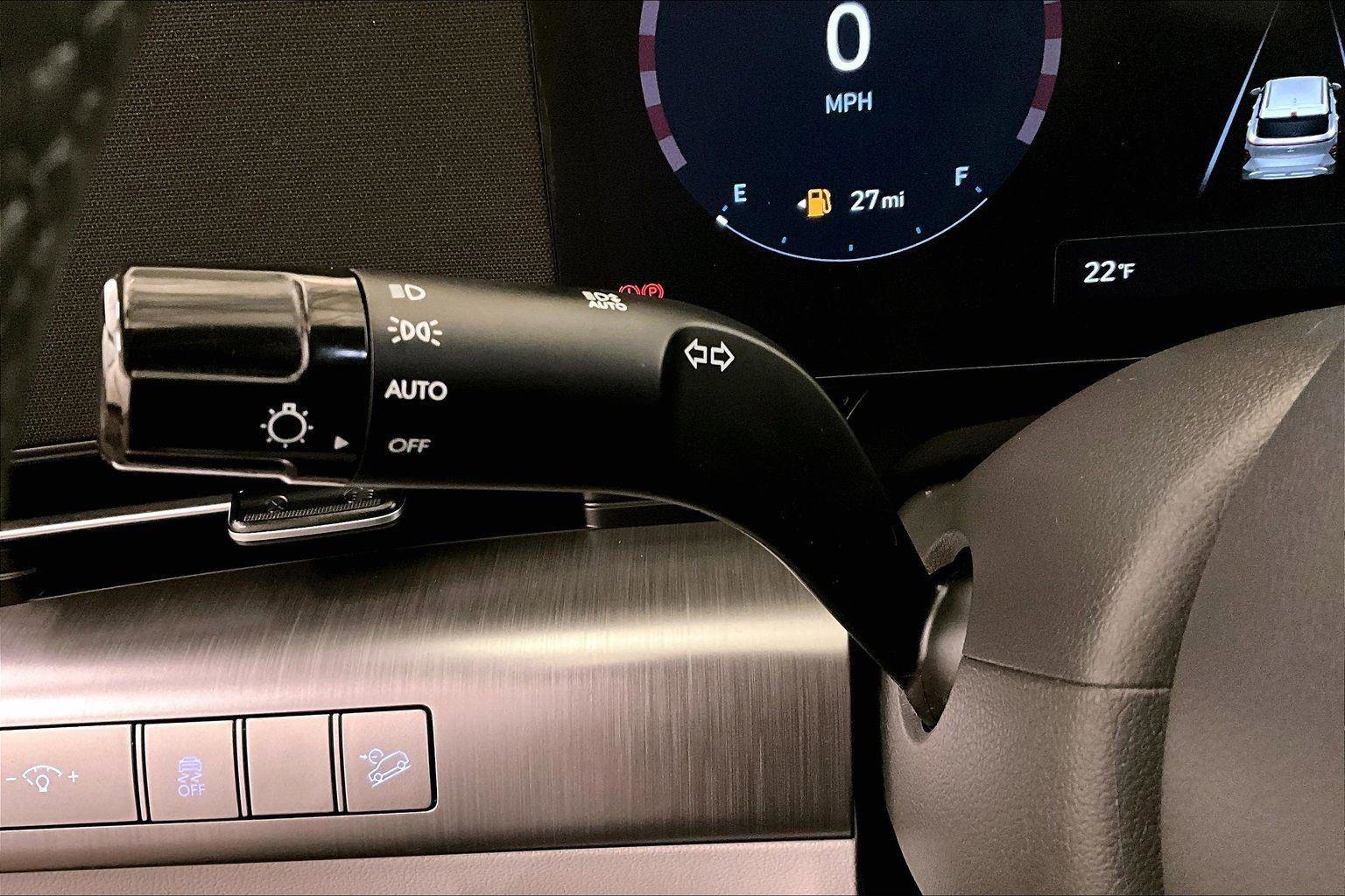 Used 2024 Hyundai Kona Limited image 30