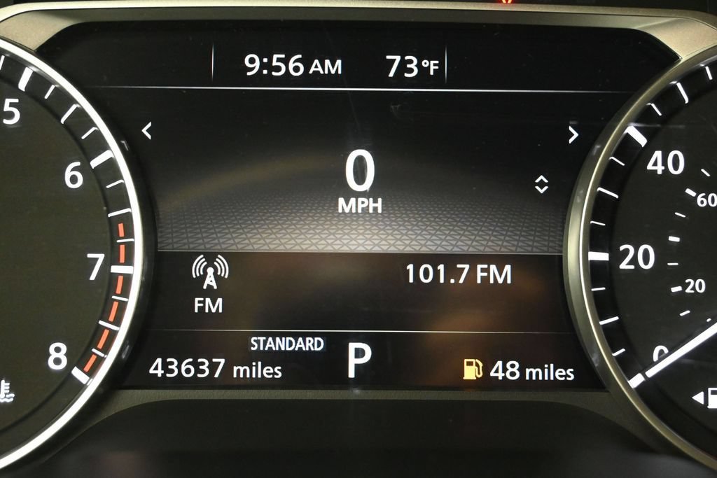 Used 2025 Nissan Pathfinder SV FWD image 12