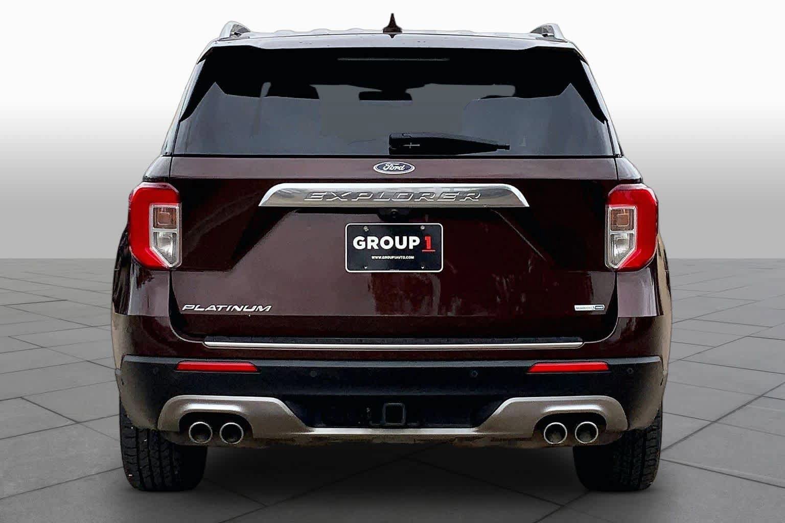 Certified 2020 Ford Explorer Platinum w/ Premium Technology Package AWD/4WD image 5