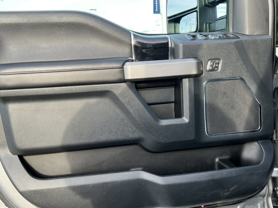 Certified 2022 Ford F350 Platinum image 24