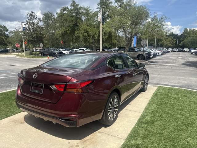 Used 2025 Nissan Altima 2.5 SV FWD image 5