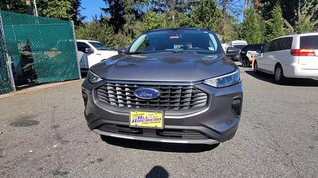 Certified 2024 Ford Escape Active w/ Tech Pack #1 AWD/4WD image 3