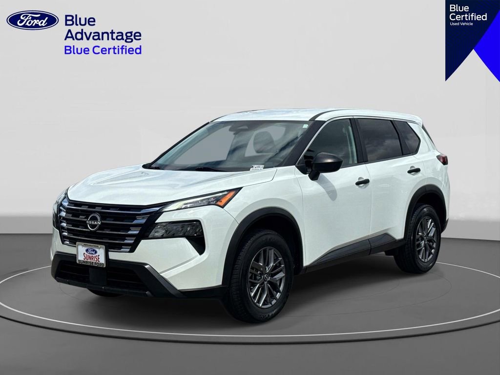 Used 2024 Nissan Rogue S AWD/4WD image 1