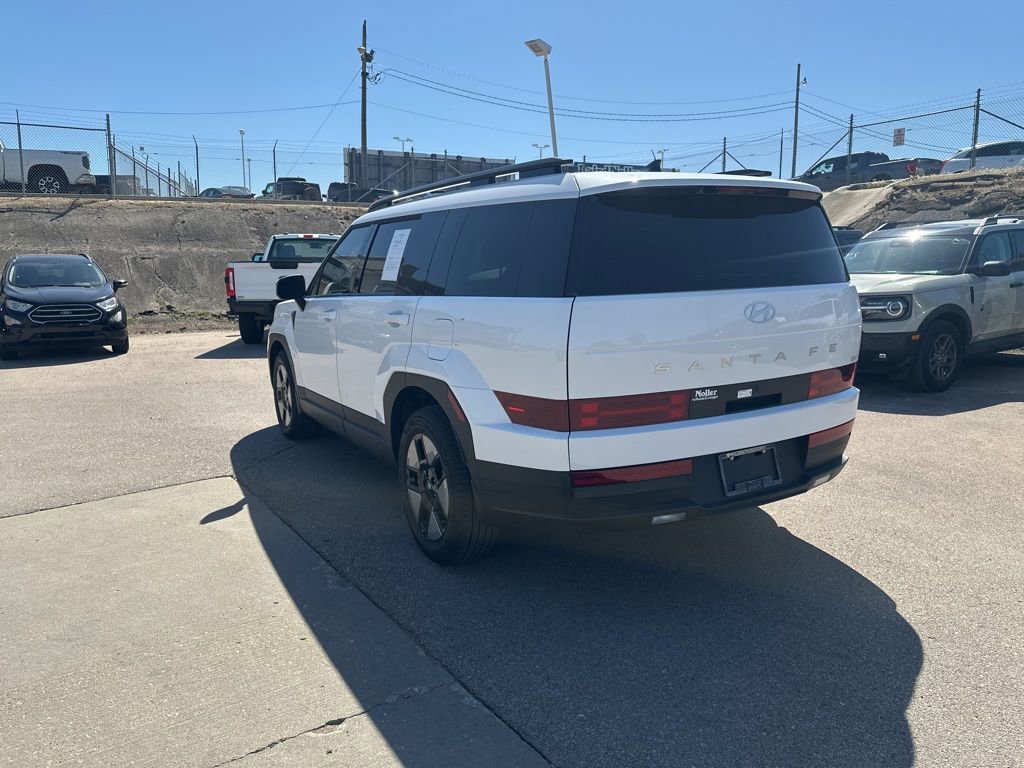 Used 2026 Hyundai Santa Fe SEL FWD image 5