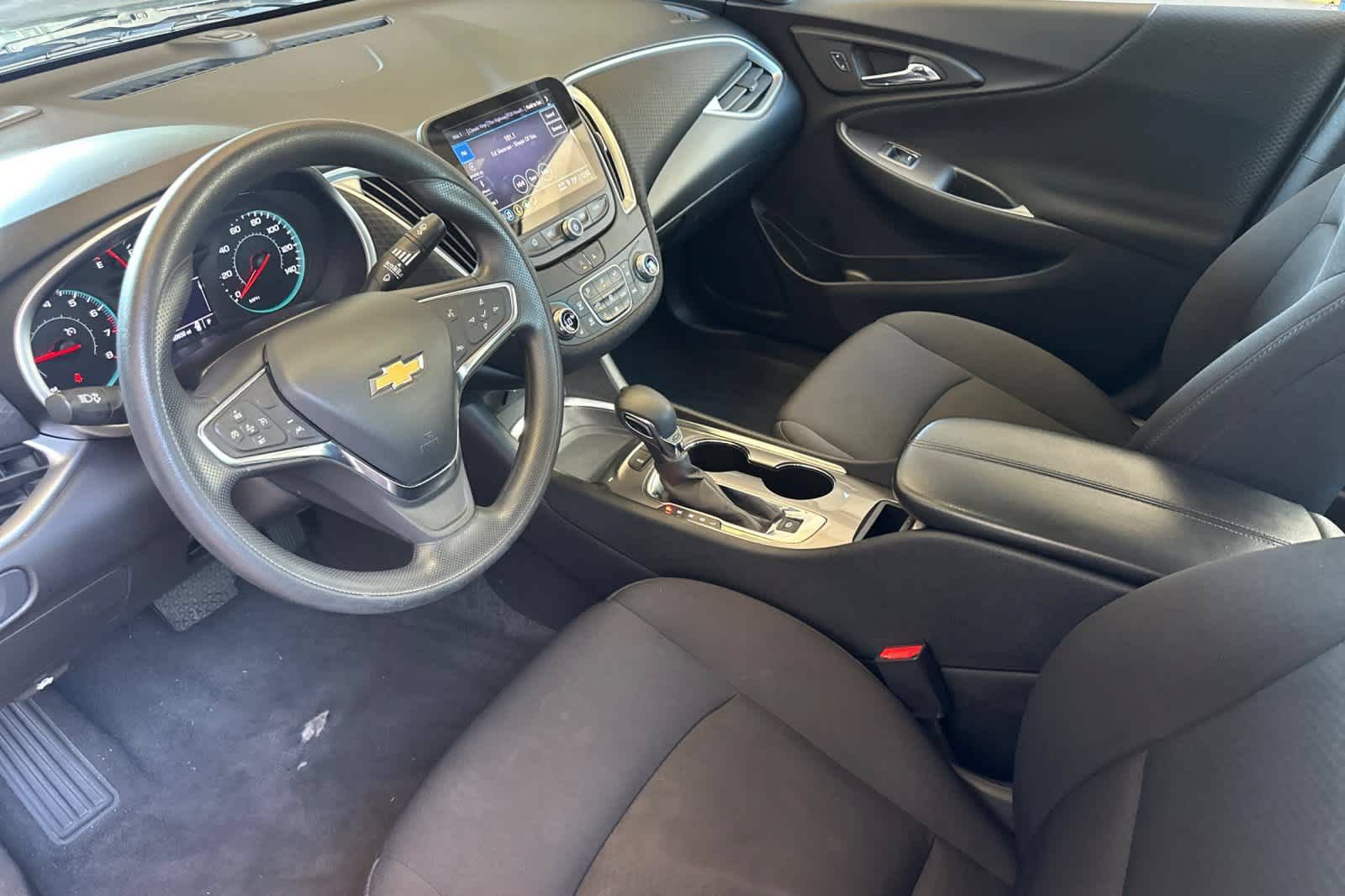 Used 2024 Chevrolet Malibu LT FWD image 12