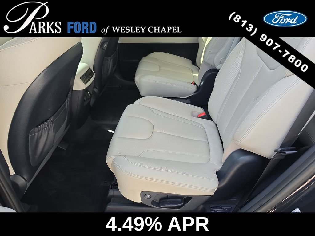 Used 2021 Hyundai Palisade SEL w/ Premium Package FWD image 16