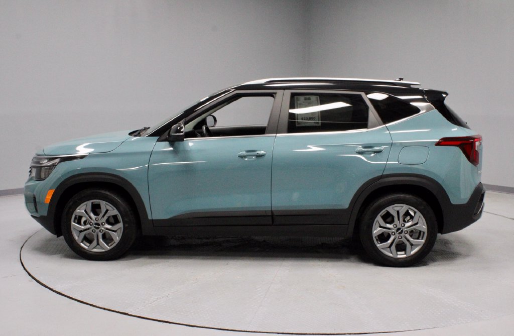 Used 2024 Kia Seltos S FWD image 9