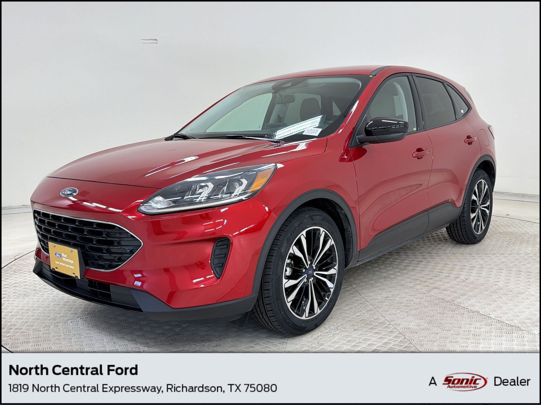 Certified 2022 Ford Escape SE w/ SE Sport Appearance Package