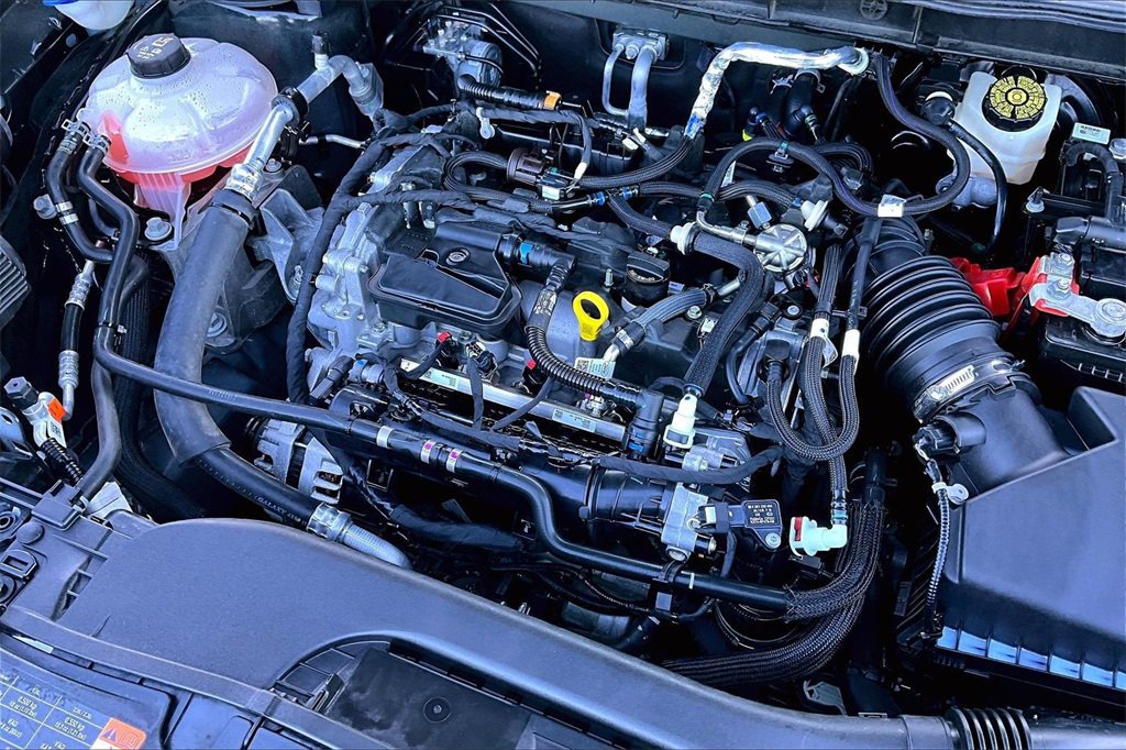 Certified 2022 Ford Escape SE w/ Cold Weather Package image 34