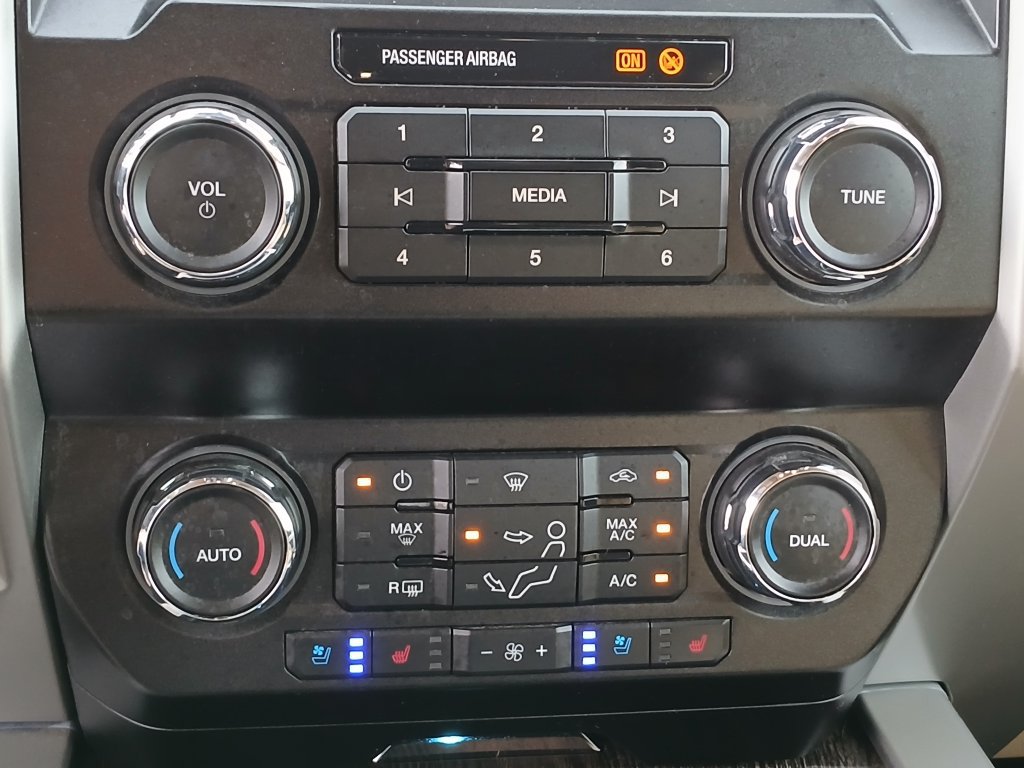Certified 2021 Ford F350 Lariat w/ Lariat Ultimate Package AWD/4WD image 15