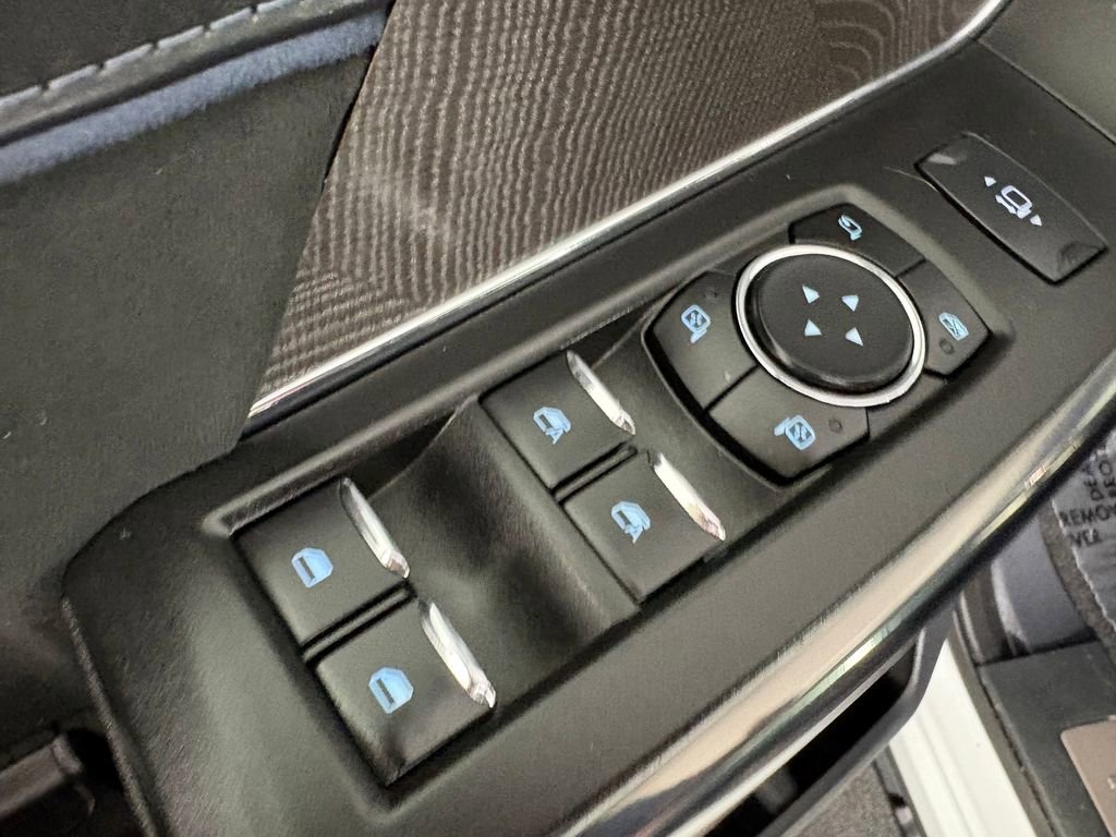 Certified 2025 Ford F350 Platinum w/ Tremor Off-Road Package AWD/4WD image 12