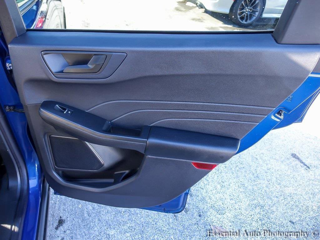 Certified 2022 Ford Escape SE w/ Cold Weather Package image 23