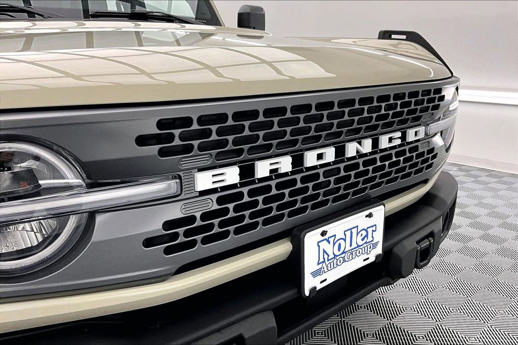 Certified 2025 Ford Bronco Badlands AWD/4WD image 28