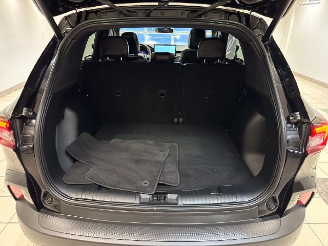 Certified 2025 Ford Escape ST-Line w/ Tech Pack #1 AWD/4WD image 21