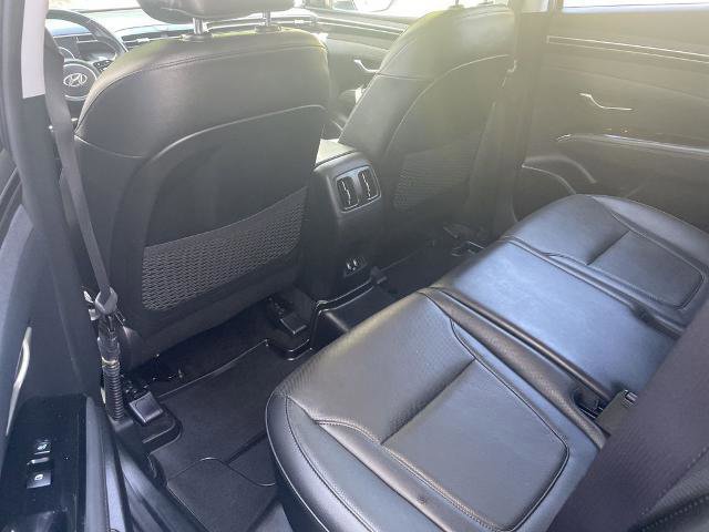 Used 2022 Hyundai Tucson Limited w/ Winter Package image 9
