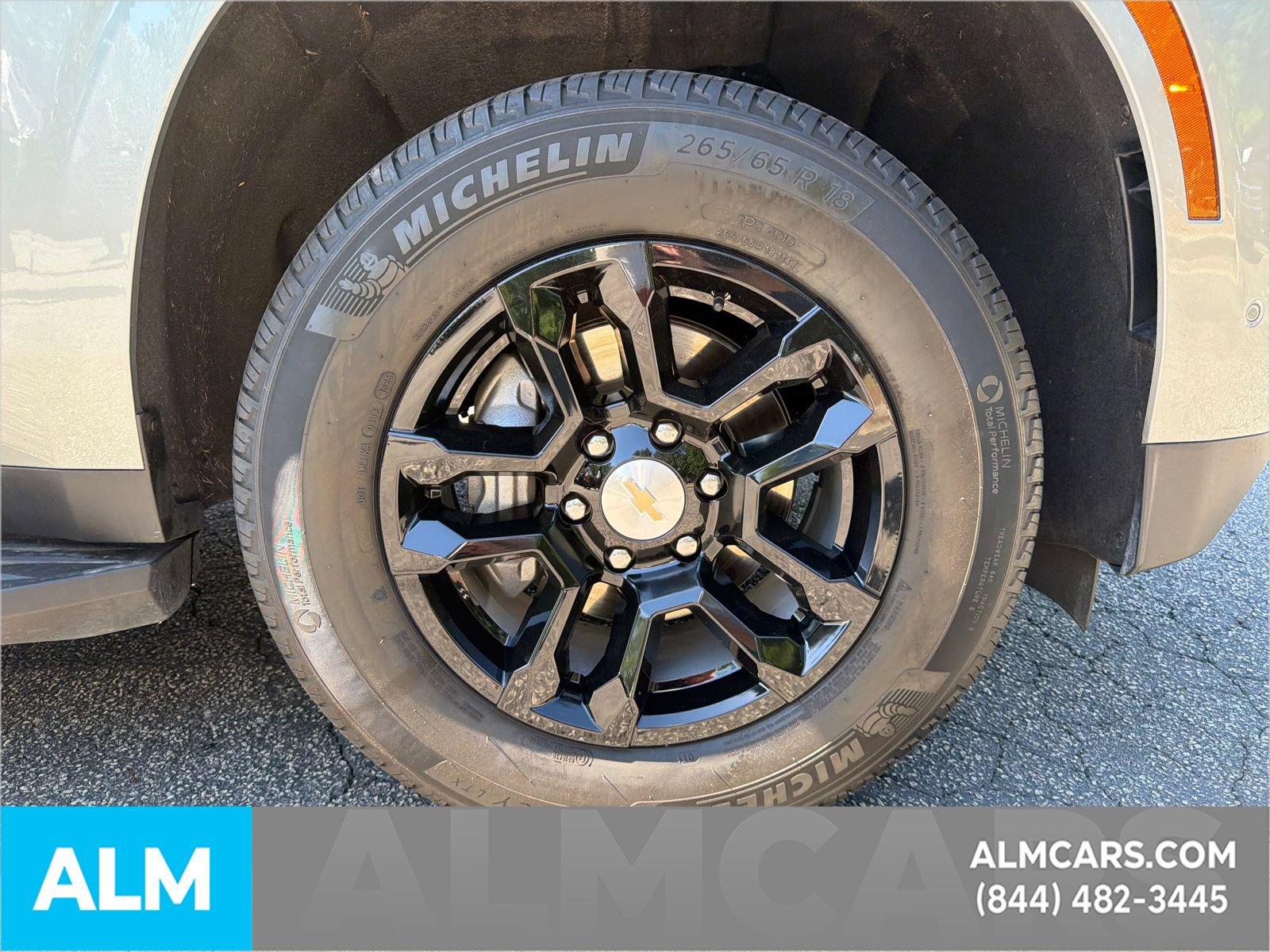 Used 2025 Chevrolet Tahoe LT AWD/4WD image 14