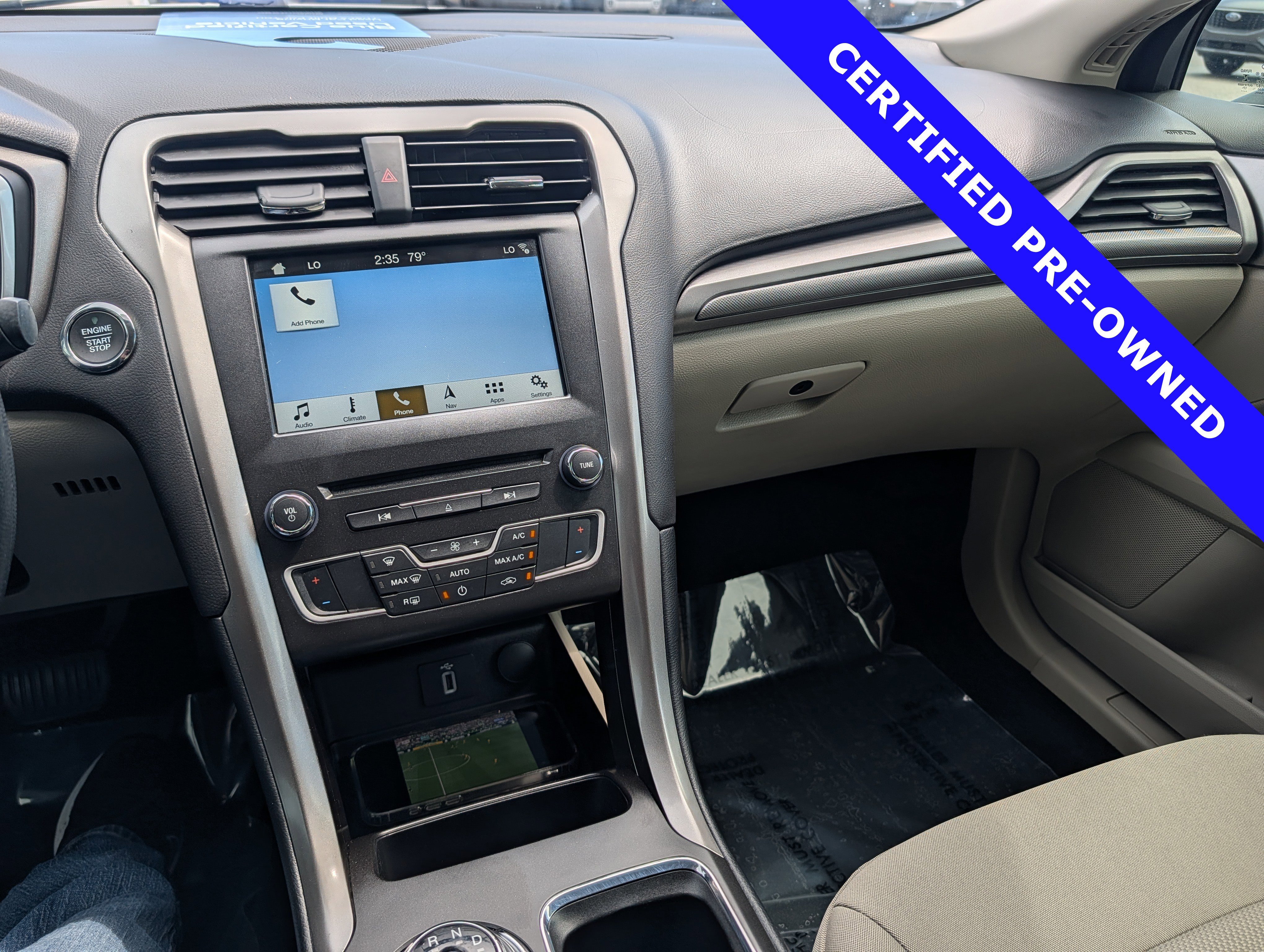 Certified 2018 Ford Fusion SE FWD image 27