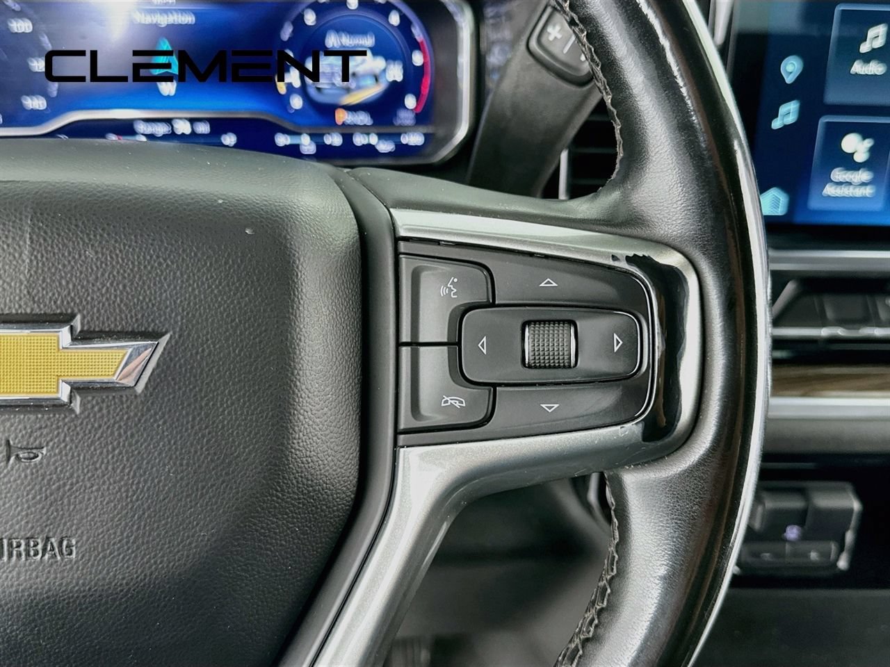 Used 2024 Chevrolet Silverado 3500 LT AWD/4WD image 17