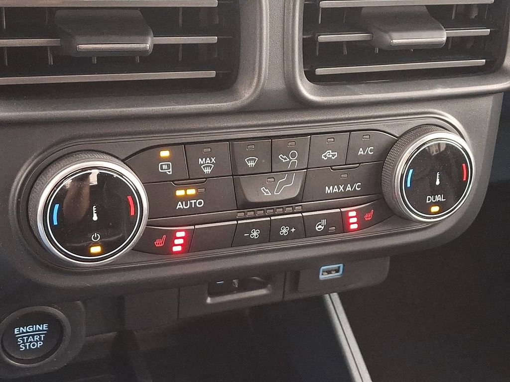 Certified 2024 Ford Maverick Lariat w/ Black Appearance Package image 16