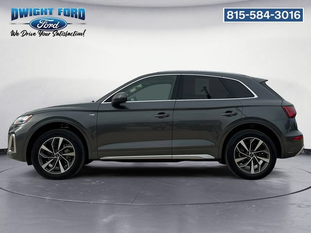 Used 2023 Audi Q5 2.0T Premium w/ Convenience Package AWD/4WD image 2