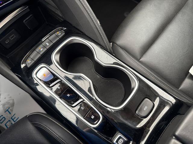 Used 2023 Buick Envision Essence FWD image 18