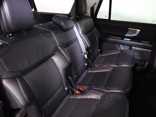 Certified 2025 Ford Expedition Max Platinum image 10