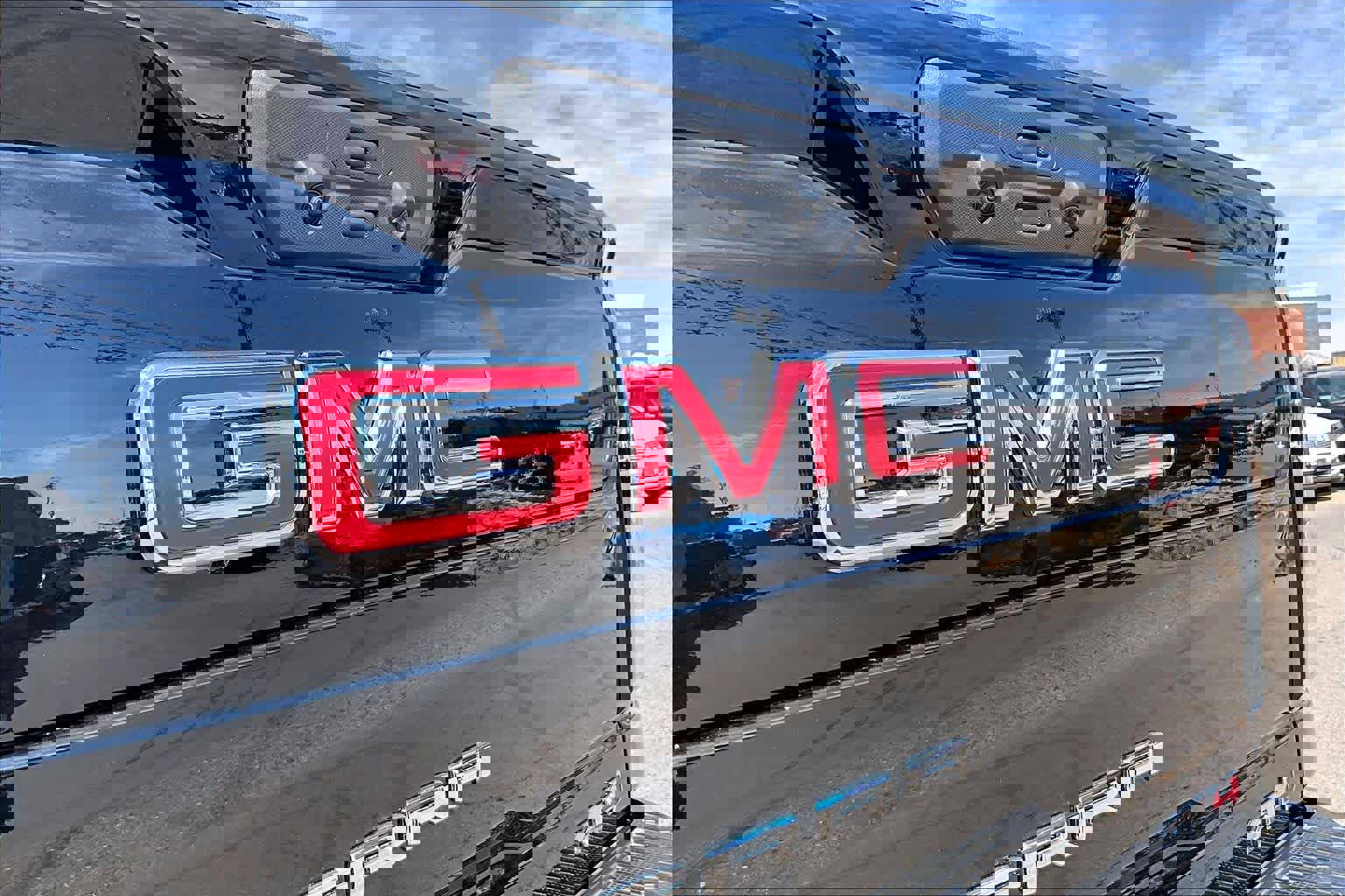 Used 2025 GMC Sierra 2500 AT4 w/ AT4 Premium Plus Package image 31