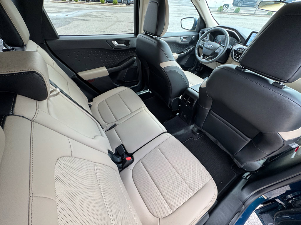 Certified 2020 Ford Escape SEL FWD image 26