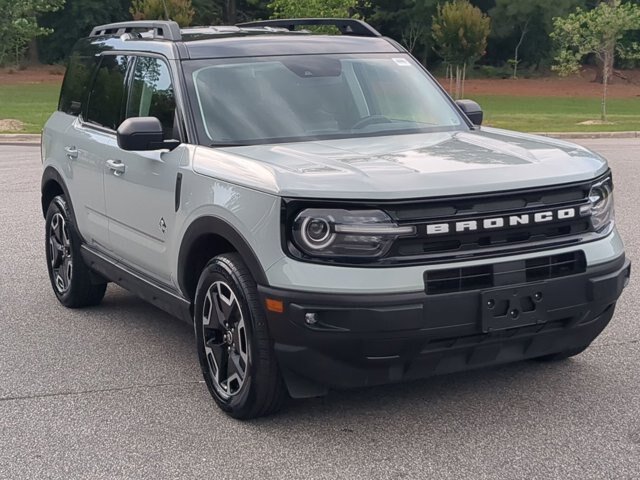 Certified 2022 Ford Bronco Sport Outer Banks w/ Tech Package AWD/4WD image 2