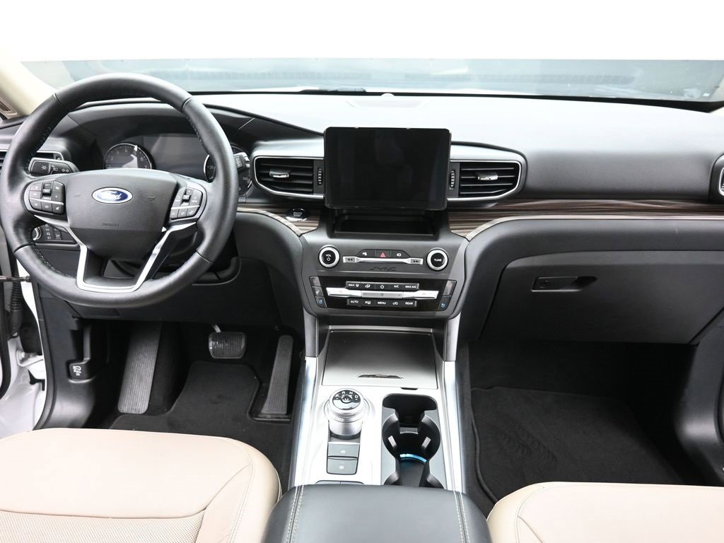 Certified 2020 Ford Explorer Limited image 14