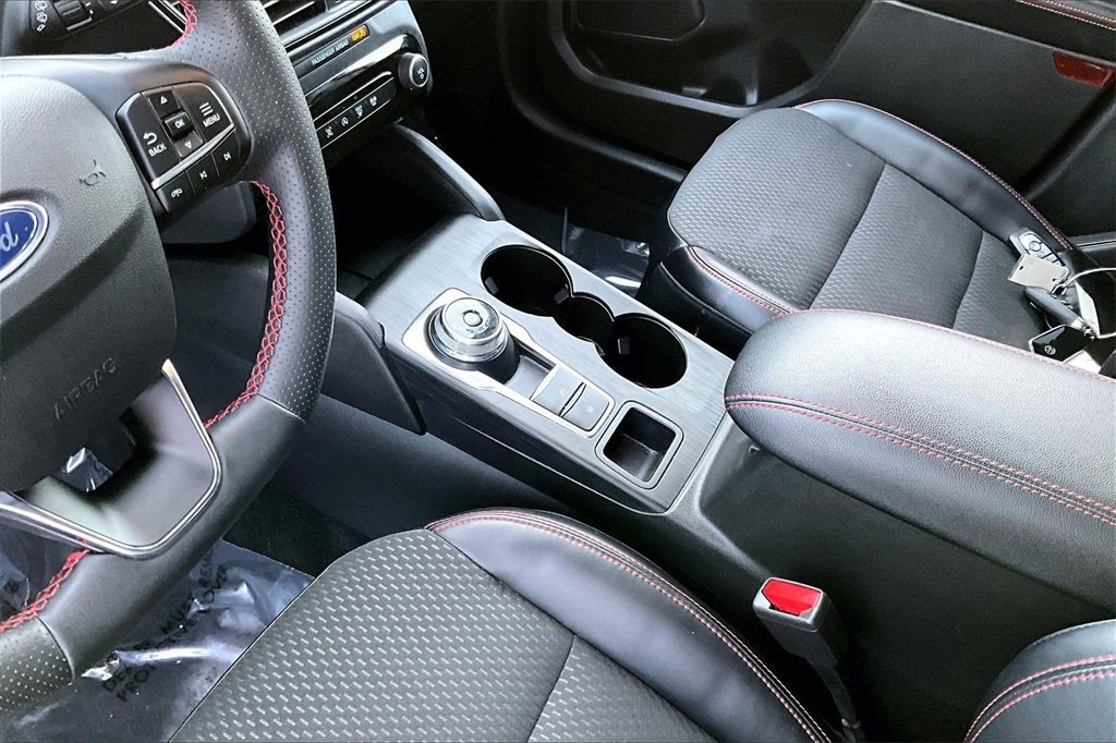 Certified 2023 Ford Escape ST-Line w/ Tech Pack #1 image 16