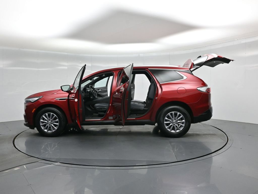 Used 2024 Buick Enclave Premium image 55