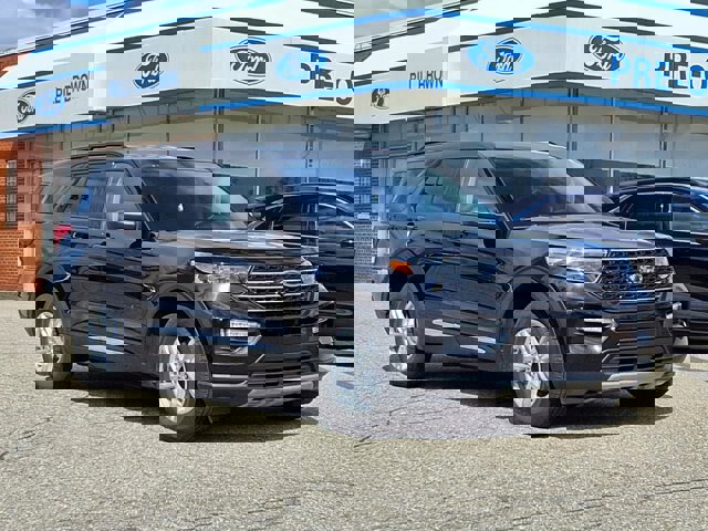 Certified 2024 Ford Explorer XLT w/ Equipment Group 202A