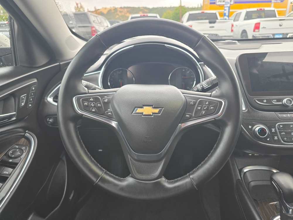 Used 2024 Chevrolet Malibu LT FWD image 11
