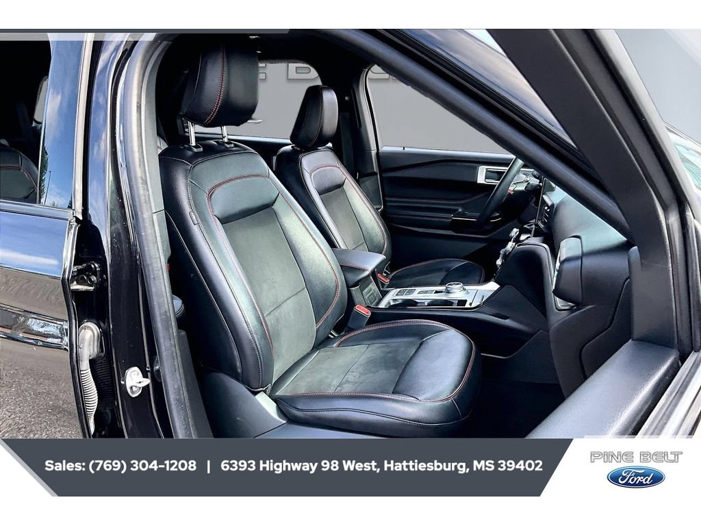 Certified 2023 Ford Explorer ST-Line w/ Class IV Trailer Tow Package RWD image 6