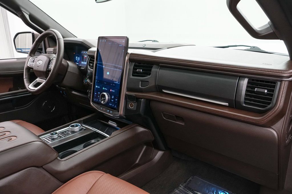 Certified 2024 Ford Expedition King Ranch image 30