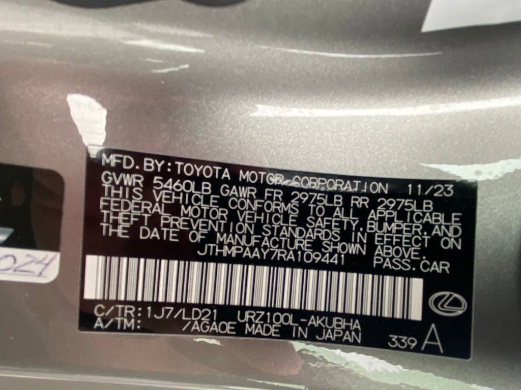 Used 2024 Lexus LC 500 Convertible w/ Touring Package RWD image 32