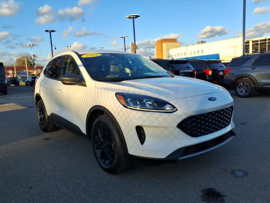 Certified 2022 Ford Escape SE w/ Convenience Package image 2