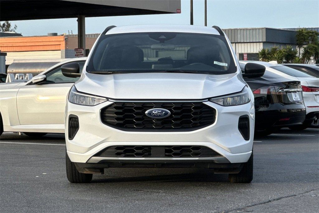 Certified 2023 Ford Escape ST-Line image 9