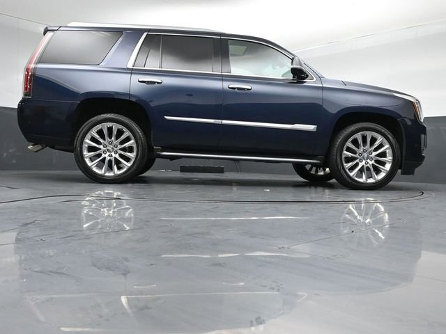Used 2018 Cadillac Escalade Luxury AWD/4WD image 41