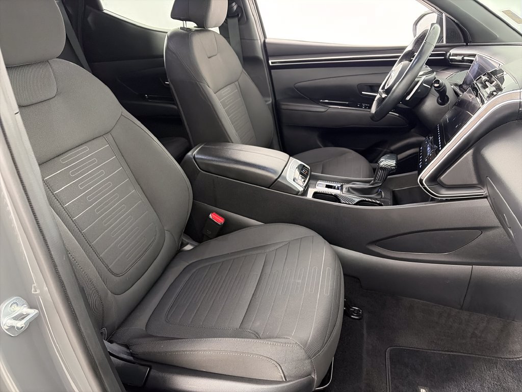 Used 2023 Hyundai Santa Cruz SEL Premium AWD/4WD image 30