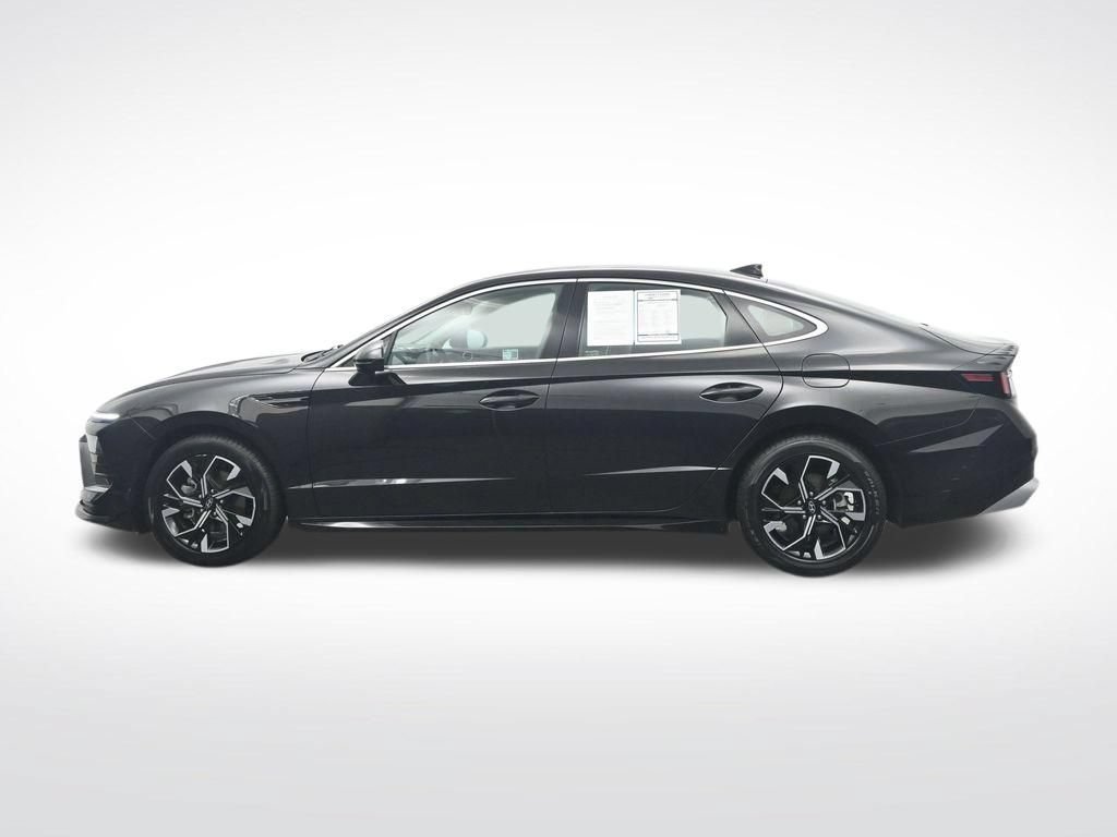 Used 2025 Hyundai Sonata SEL FWD image 10
