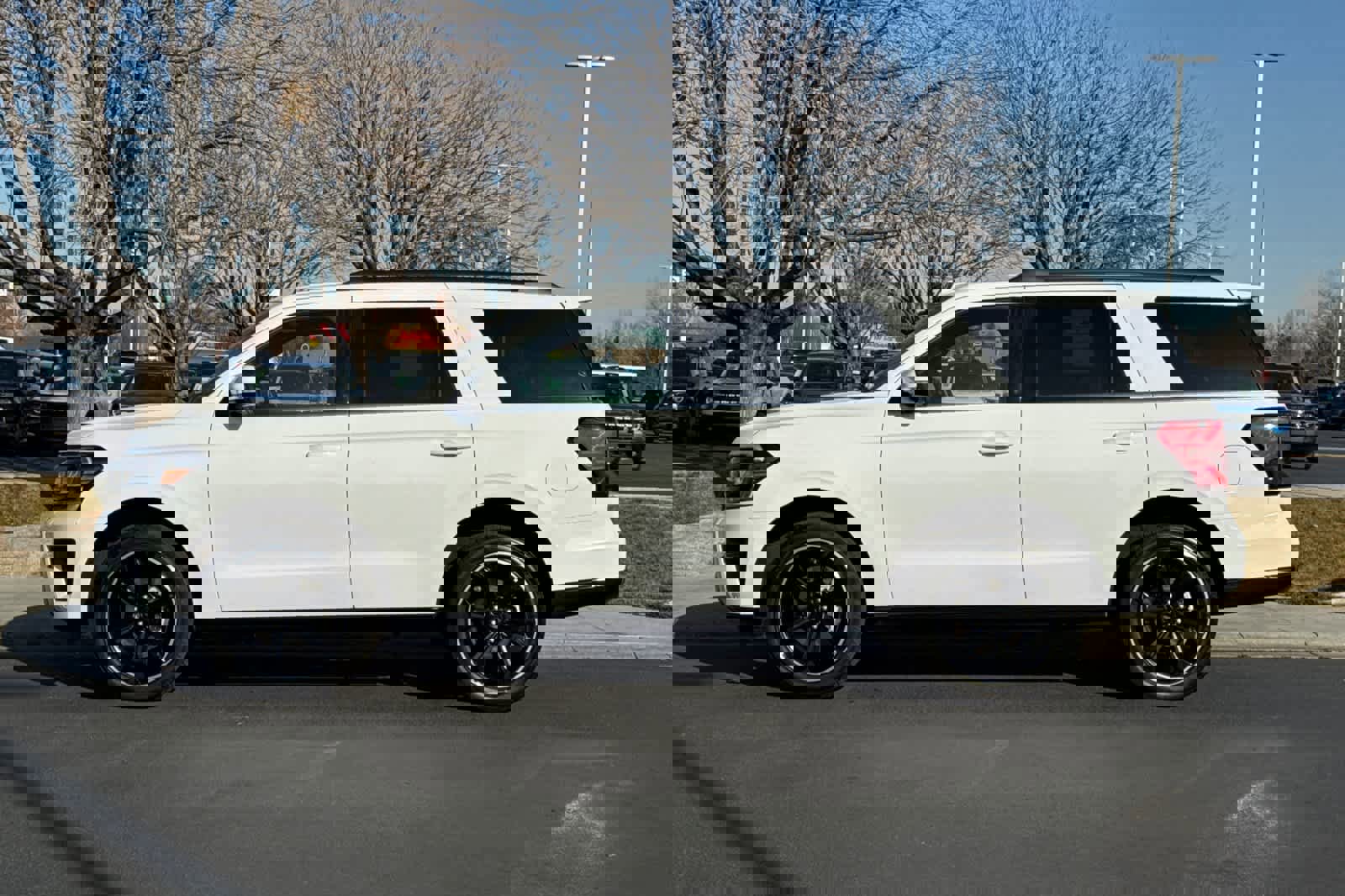 Certified 2024 Ford Expedition Limited image 2