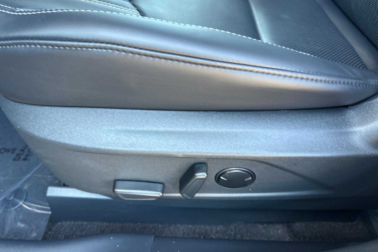 Certified 2025 Ford Mustang Mach-E Premium RWD image 13