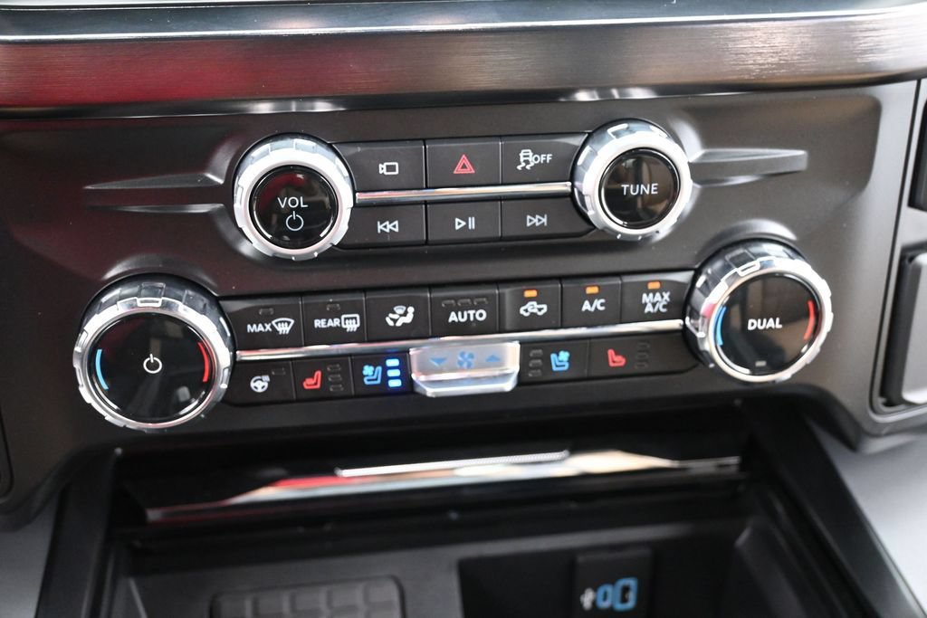 Certified 2026 Ford F350 Lariat w/ Lariat Premium Package AWD/4WD image 13