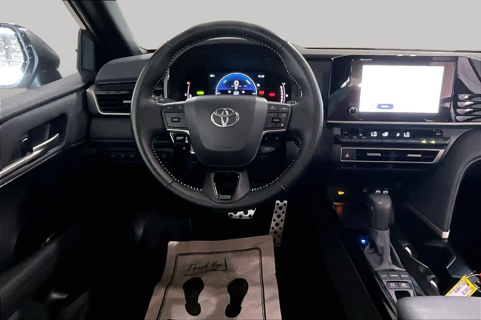 Used 2026 Toyota Camry SE FWD image 6