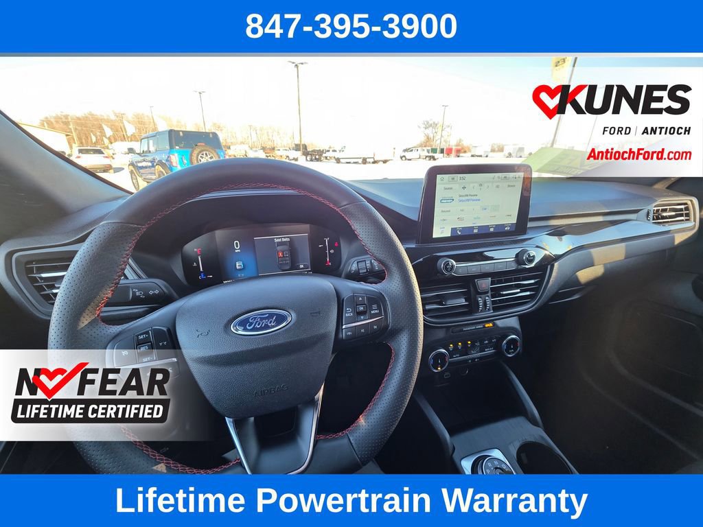 Certified 2025 Ford Escape ST-Line image 32