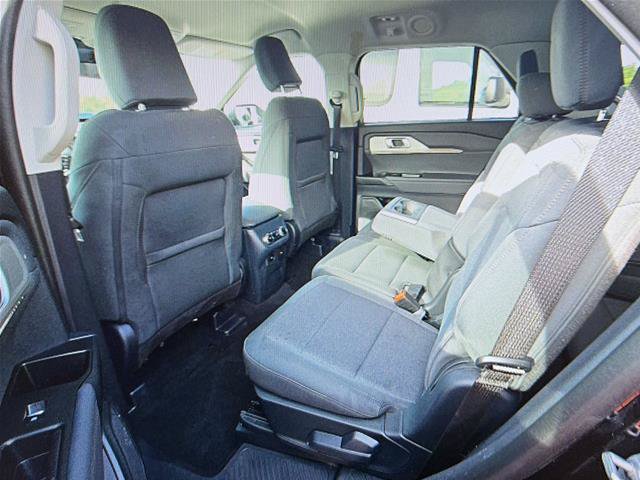Certified 2025 Ford Explorer Active AWD/4WD image 9