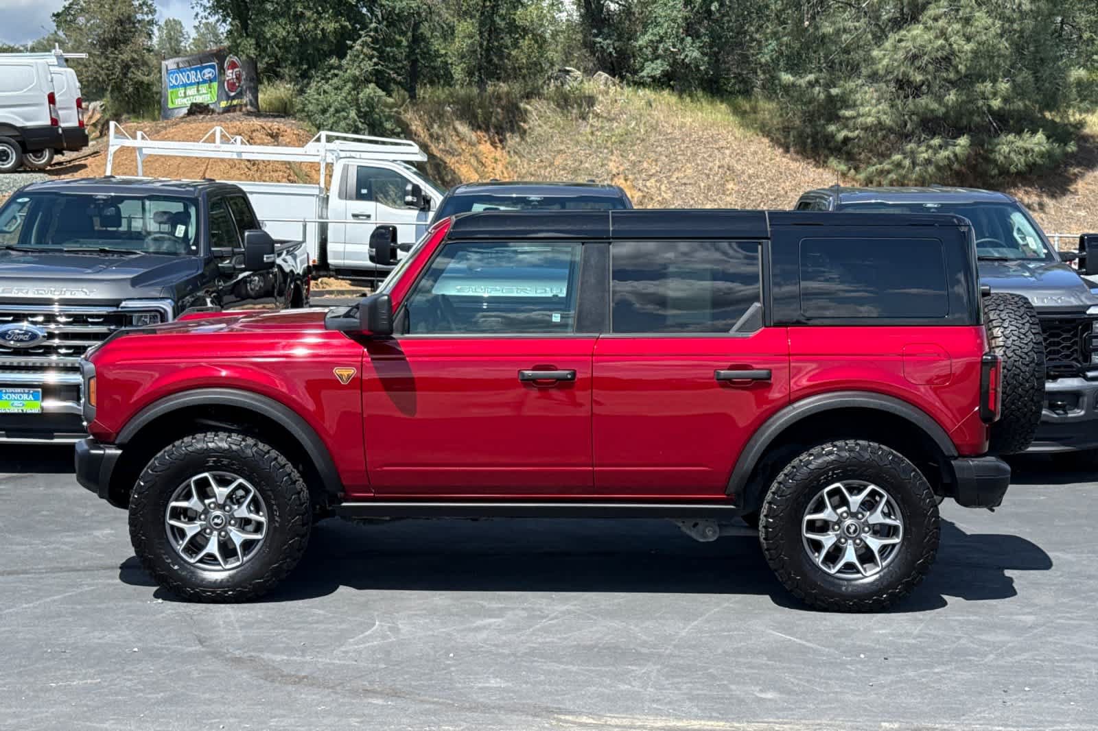 Certified 2025 Ford Bronco Badlands AWD/4WD image 7